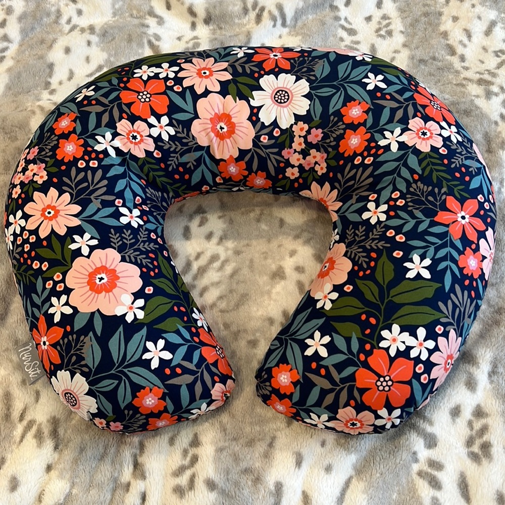 Nursit Pillow